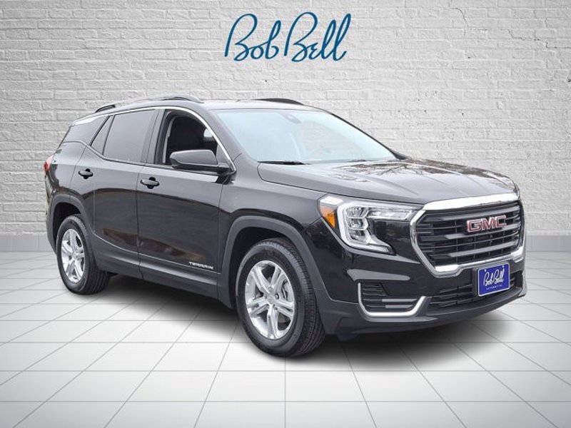 Certified 2024 GMC Terrain SLE w/ Driver Convenience Package image 1