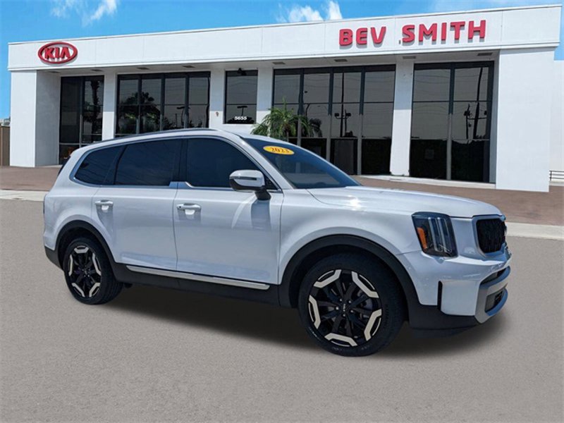 Certified 2023 Kia Telluride EX image 1
