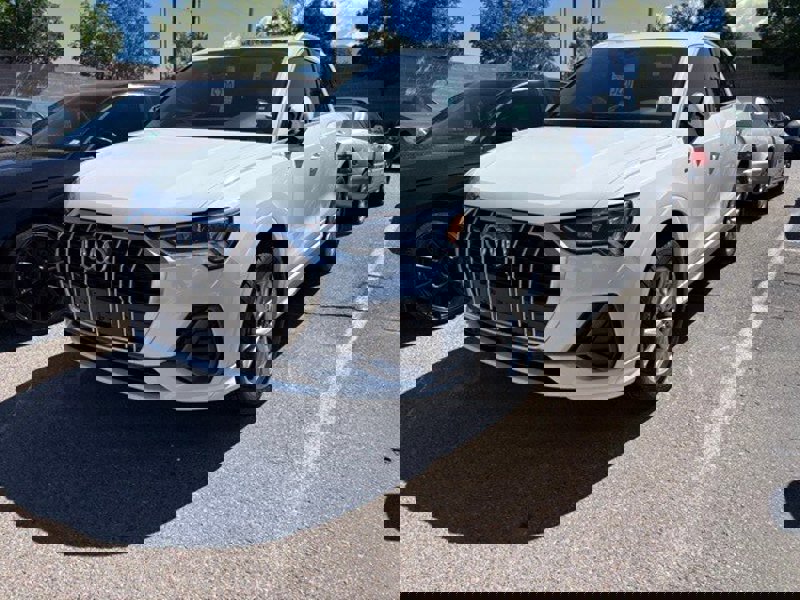 Certified 2022 Audi Q3 2.0T Premium Plus image 1