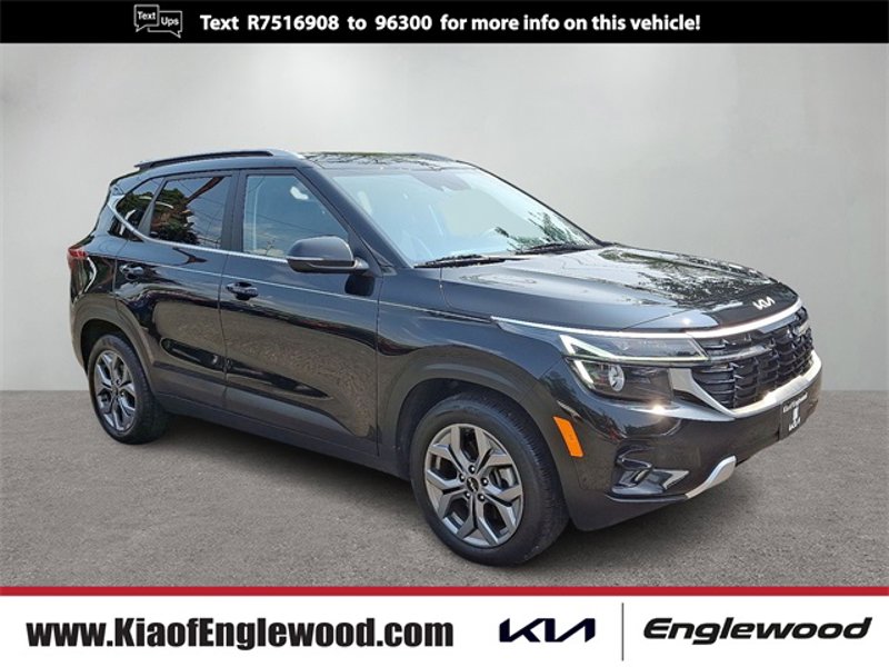 Certified 2024 Kia Seltos S image 1