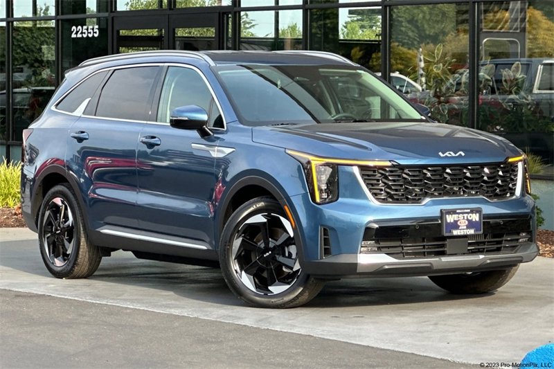 Certified 2025 Kia Sorento EX image 1