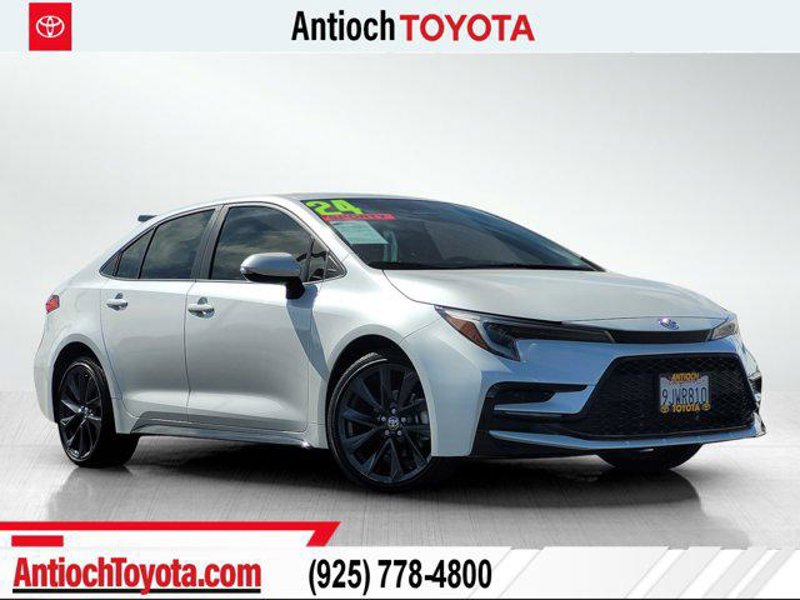 Certified 2024 Toyota Corolla SE image 1