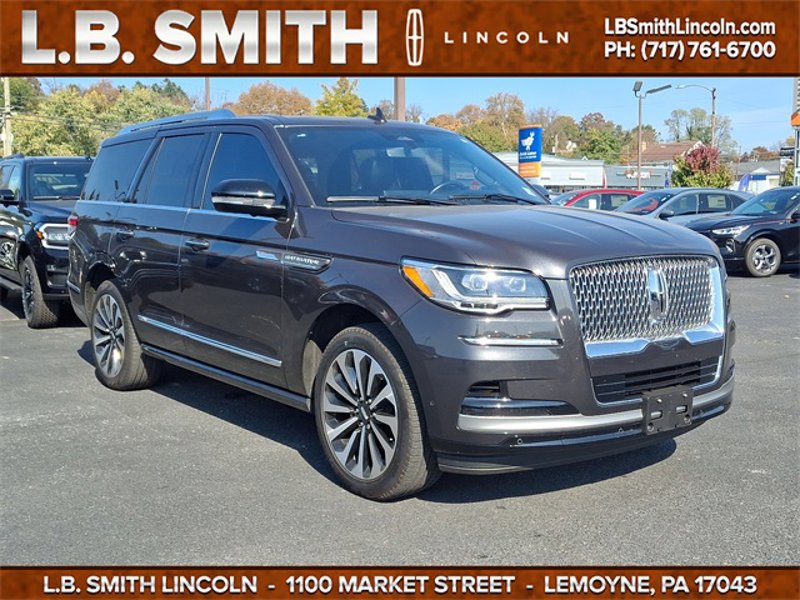 Certified 2023 Lincoln Navigator Reserve image 1