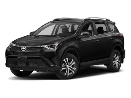 Used 2018 Toyota RAV4 LE image 1