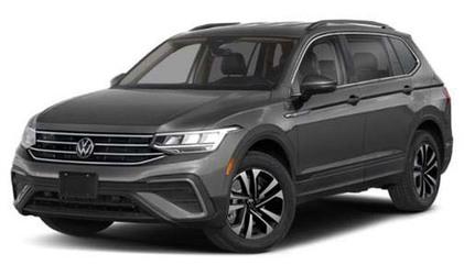 Certified 2024 Volkswagen Tiguan SE R-Line image 1